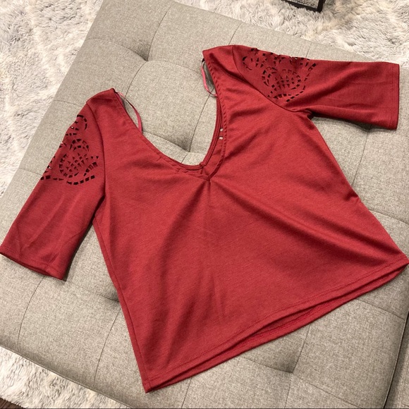 UO Kimchi Blue Brand Shirt with Cut Out Details - Picture 2 of 7